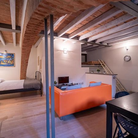Realkasa Schiavonia Studio Bologna Bagian luar foto