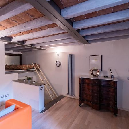 Realkasa Schiavonia Studio Bologna Bagian luar foto